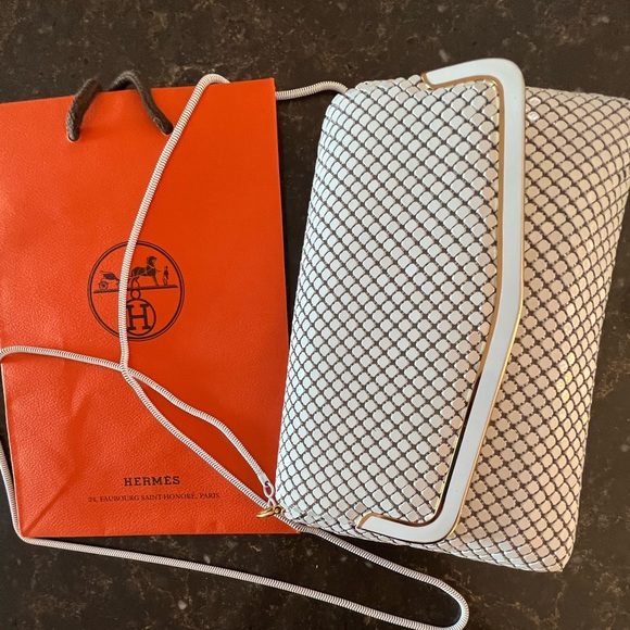 Vintage WHITE Chain Mail Crossbody Bag Clutch+FREE Hermes Shopping Bag - Picture 1 of 10